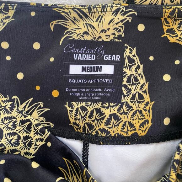 Constantly Varied Gear CVG Leggings Womens Size Medium Pineapples Black Crossfit - Picture 2 of 3